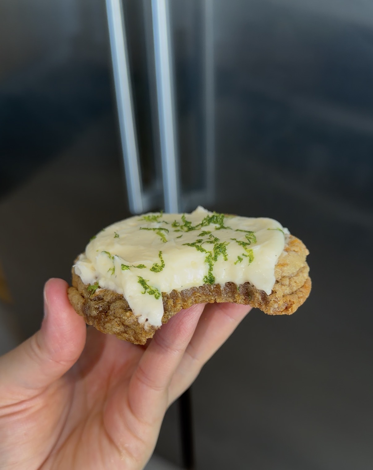 Morotskakecookies med brynt smör